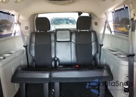 2015 Chrysler Town & Country Limited z USA, uszkodzony, nr VIN 2C4RC1JG8FR698209